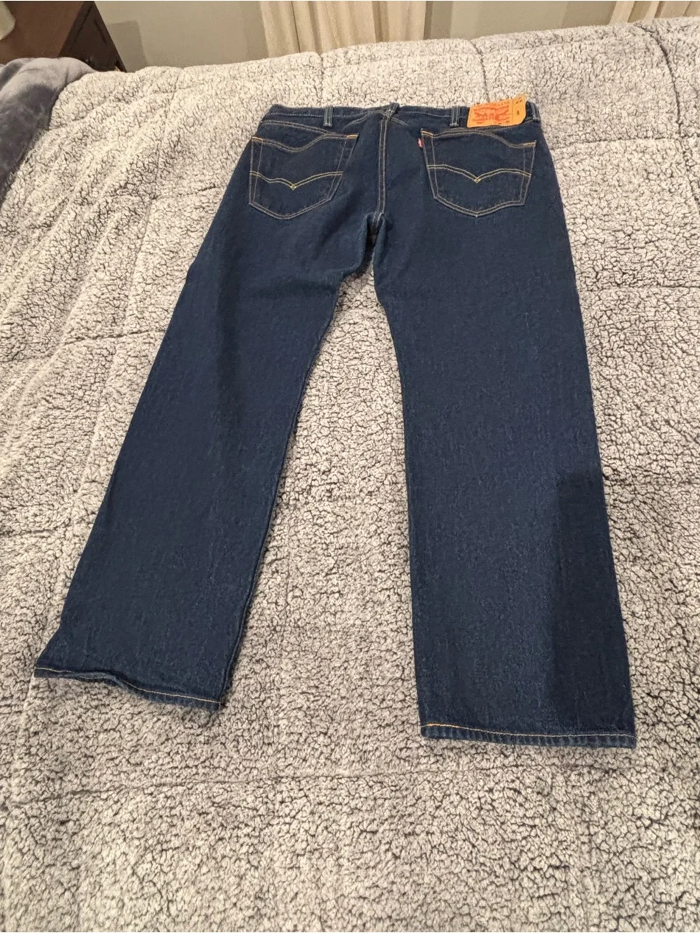 Levis straight leg